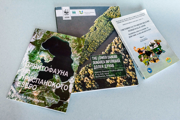 
Книги о птицах на разных языках мира
