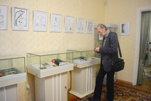 Выстава падчас творчага вечара Навума Гальпяровіча