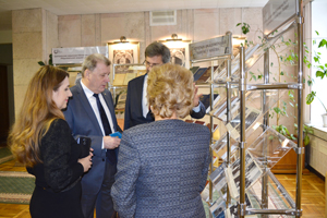 Выставка «Гісторыя акадэмічнай навукі ў кнігах» в Президиуме НАН