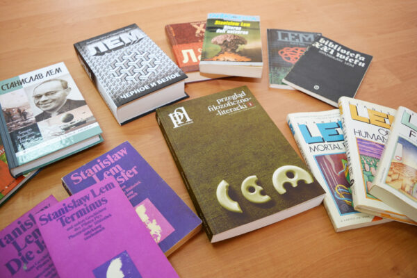 Кнігі ў дар ад Віктара Язневіча