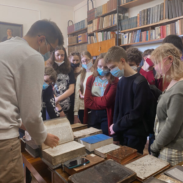 Экскурсия для учащейся молодежи «Первые шаги в науку – 2021»