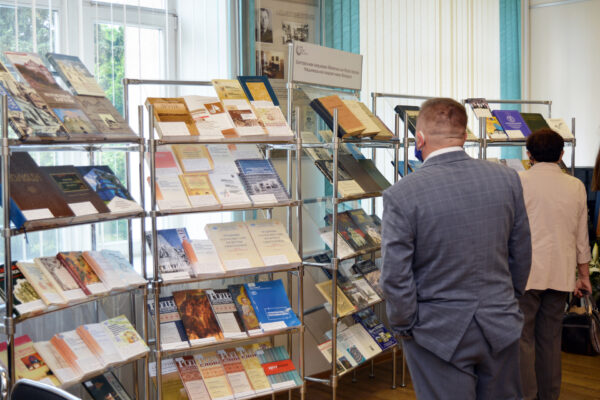 Прэзентацыя кнігі “Драўлянае хрысціянскае храмабудаўніцтва Беларусі”