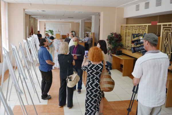 Выстава “Нас разлучыў няўмольны лёс…”, прысвечаная Юрыю Міцкевічу