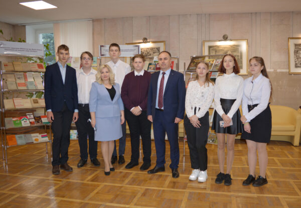 Выставка «Уз’яднанне беларускага народа ў адзіную дзяржаву»
