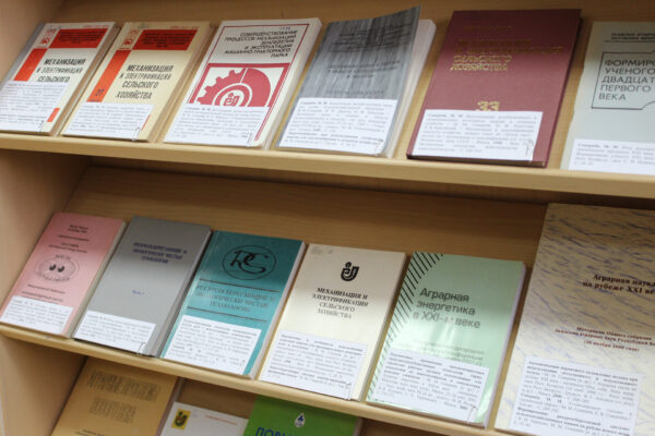 Выставка «К 100-летию со дня рождения академика М. М. Севернёва»