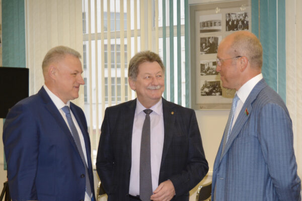 Прэзентацыя зборніка “Акрыленыя родным словам”