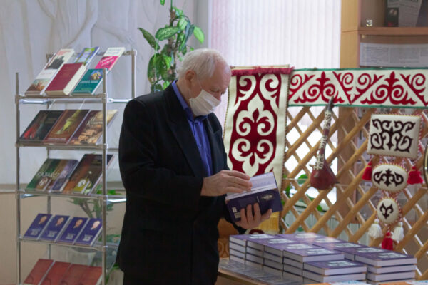 Прэзентацыя рамана-эпапеі Мухтара Аўэзава «Шлях Абая»