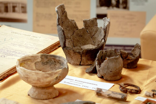 Выставка «100 гадоў беларускай акадэмічнай навукі»