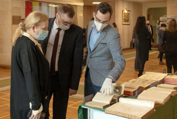 Выставка «100 гадоў беларускай акадэмічнай навукі»