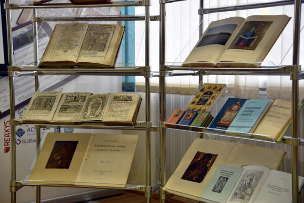 Нязгаснае святло матчынай любові. Імпрэза да Дня маці