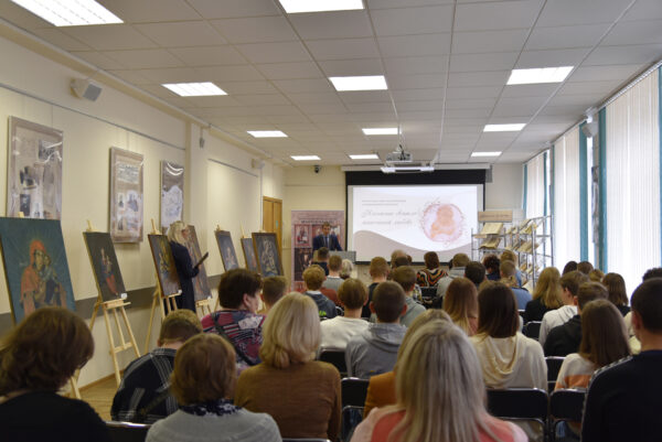 Нязгаснае святло матчынай любові. Імпрэза да Дня маці