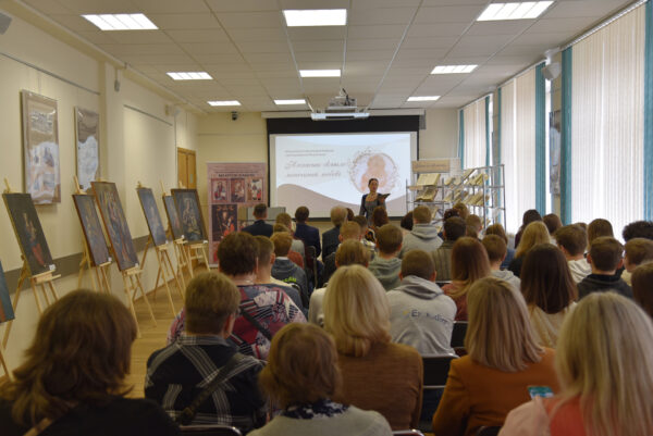Нязгаснае святло матчынай любові. Імпрэза да Дня маці