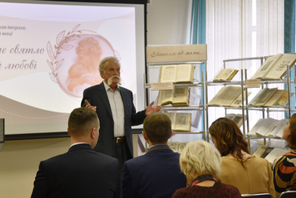 Нязгаснае святло матчынай любові. Імпрэза да Дня маці