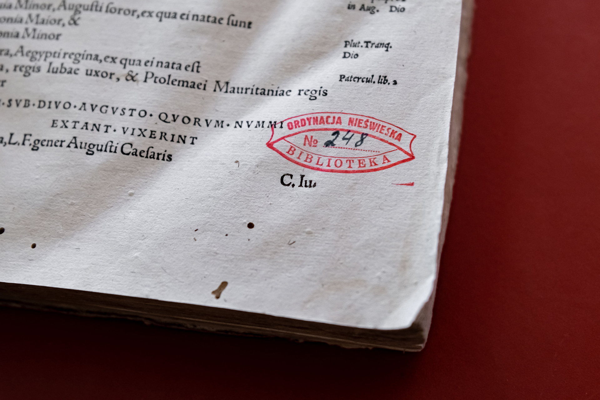 «Romanorum principum et eorum quorum maxima in Italia imperia everunt»