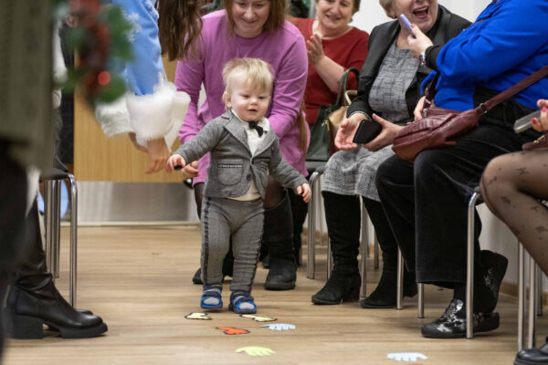 Традиционный новогодний утренник для детей