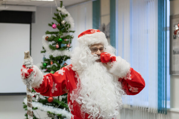 Традиционный новогодний утренник для детей