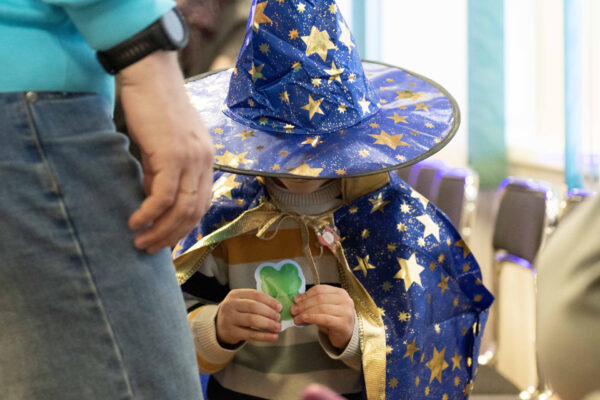 Традиционный новогодний утренник для детей