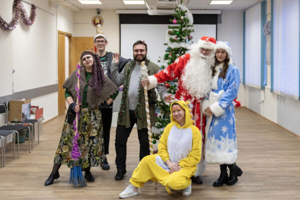 Традиционный новогодний утренник для детей