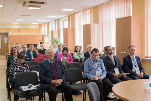 Генеалогія і сямейная гісторыя Беларусі : пытанні тэорыі і практыкі камплектавання, даследавання і выкарыстання архіваў асабістага паходжання