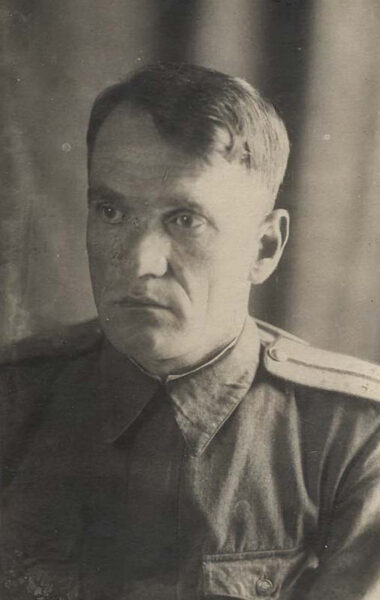 М. Лужанин. 1942 г.