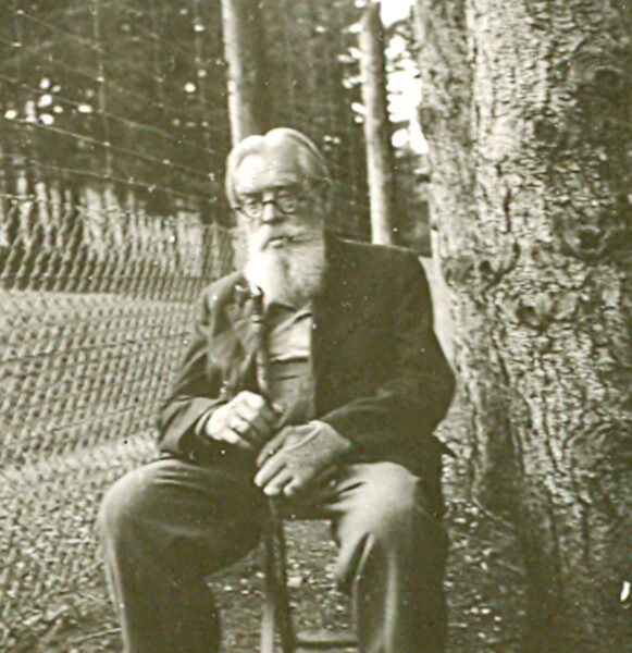 И.И. Красковский в парке Бойницкого замка. Словакия, 1953 г.