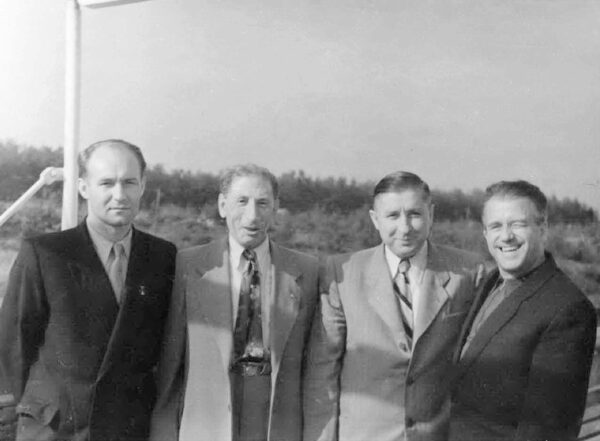 К.И. Шабуня (второй справа) с сотрудниками Института истории АН БССР. 1965 г.