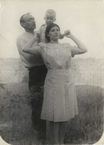 С женой Натальей и сыном Александром. 1949 г.