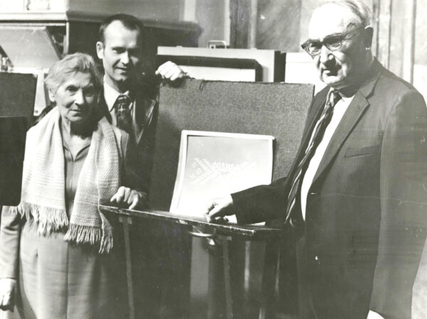 Белорусское телевидение. Передача «З глыбінь стагоддзяў» с участием Н.Н. Улащика. 1985 г.