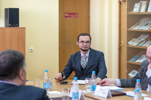 Круглый стол «Личные архивы в фондах библиотек: проблемы изучения»