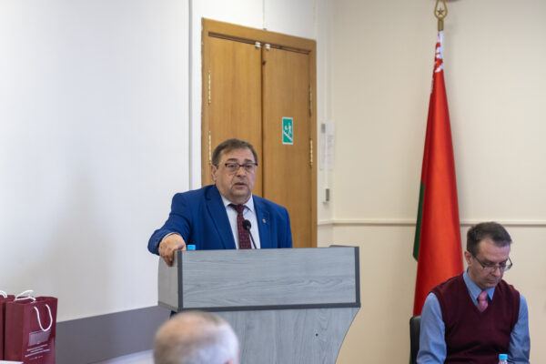 Круглый стол «Достоверное историческое знание: от исследователя к читателю»