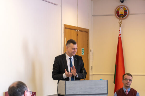 Круглый стол «Достоверное историческое знание: от исследователя к читателю»