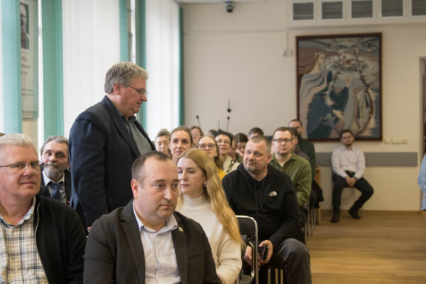 Презентация книги «100 растений и грибов Беларуси»